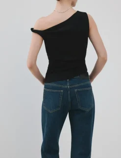 Asymmetrical fitted top - Ærmeløse toppe
