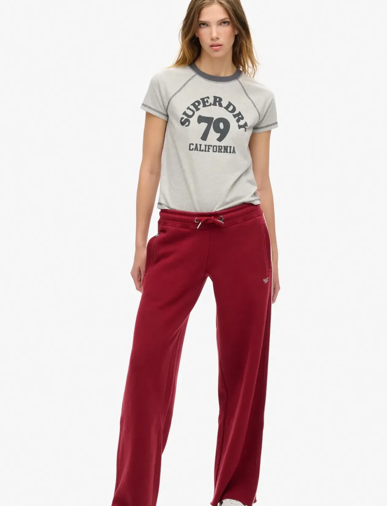 ATHLETIC RAGLAN GRAPHIC TEE - T-shirts