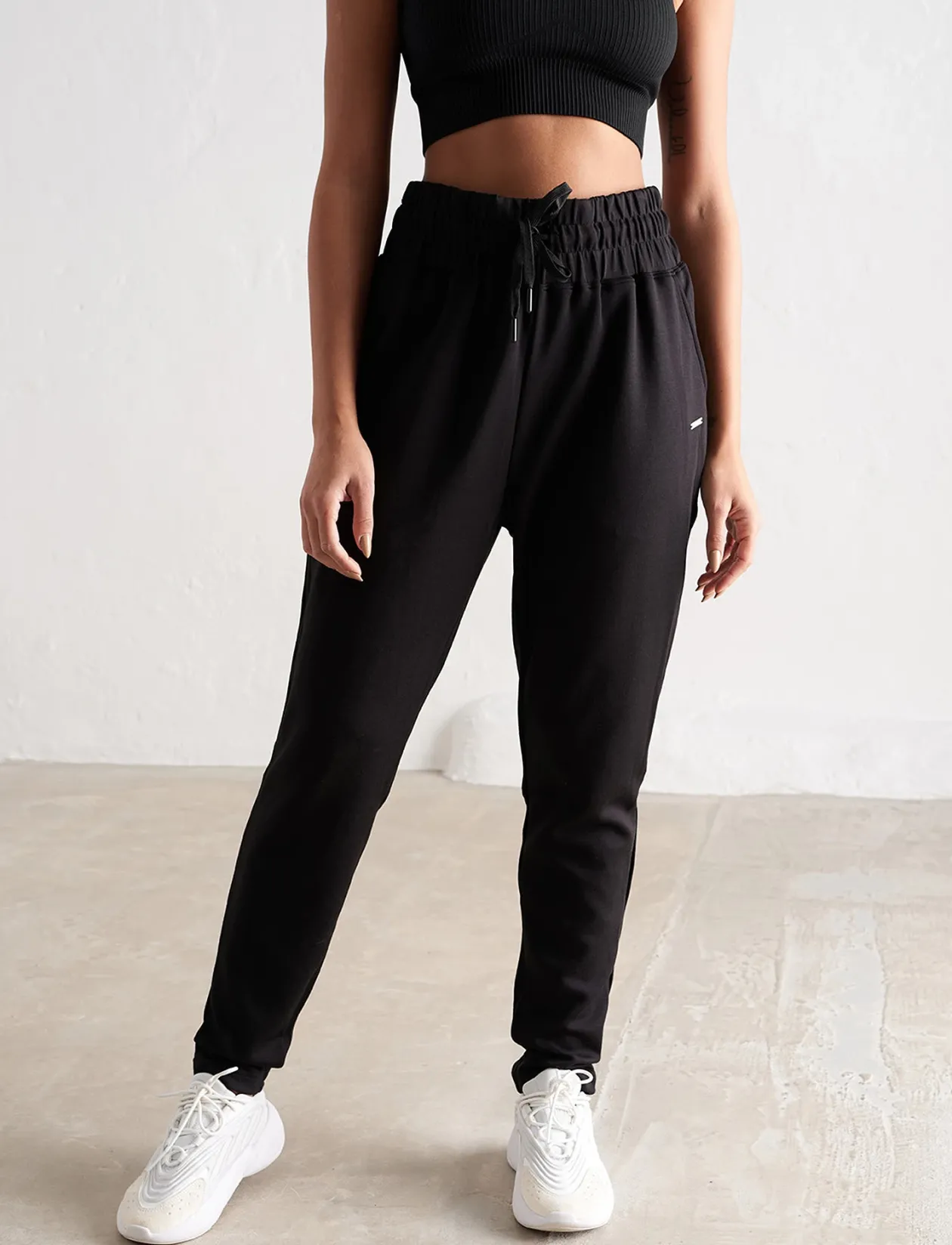 Black Comfy Sweatpants - Sweatpants