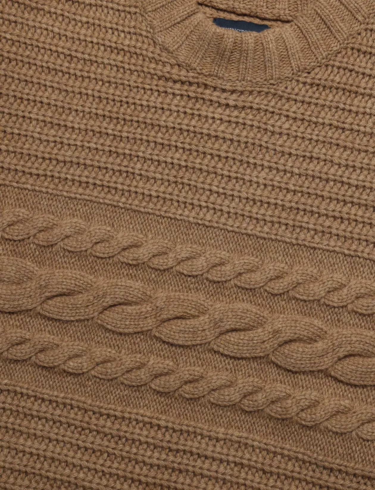 Chuck Heavy Wool Cable - Rund hals