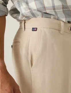 Classic Tapered Pants - Chinos