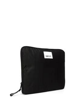 Day Gweneth RE-S Folder13 - Tasker