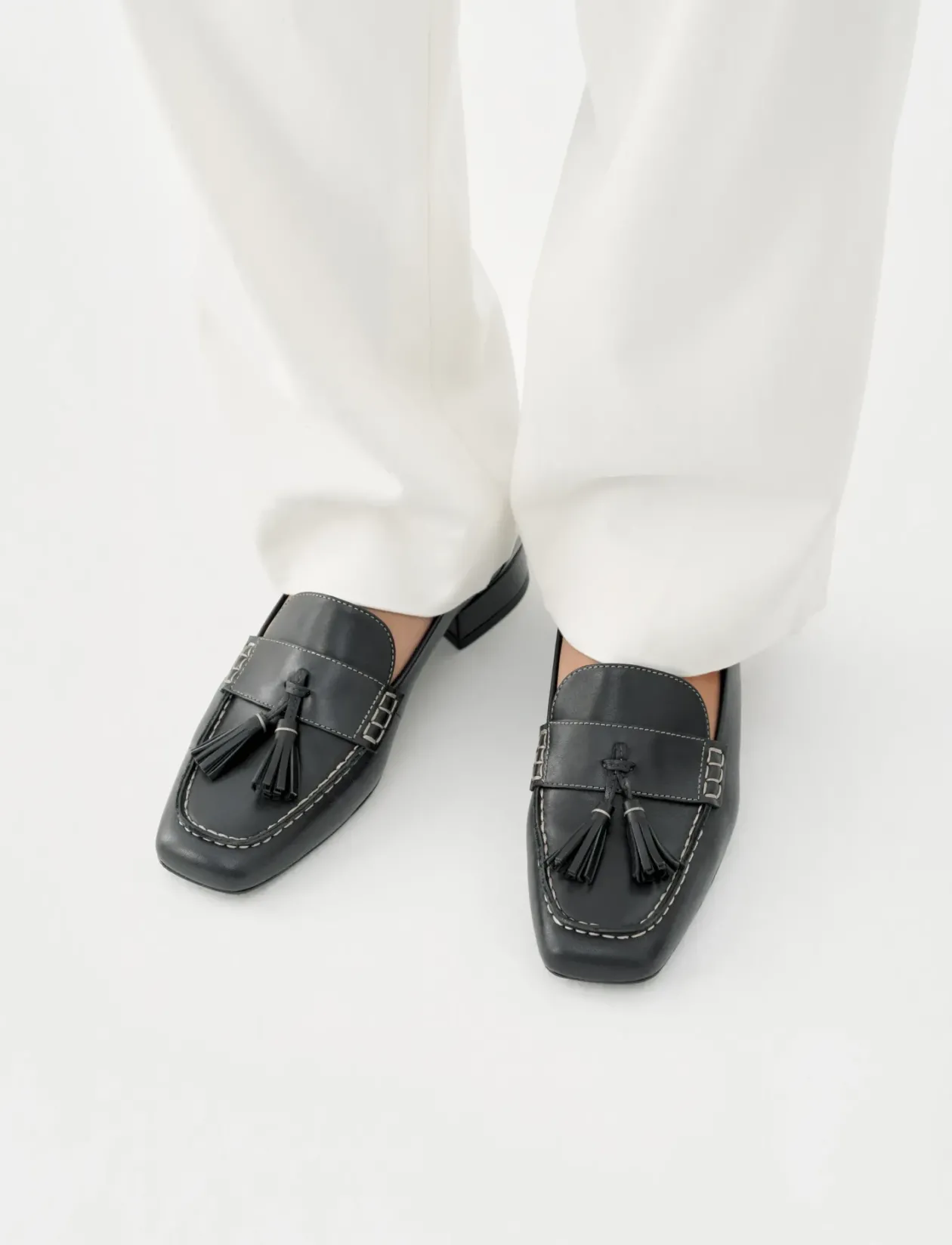 DEBBI - Loafers med hæl