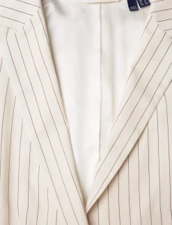 D2. PINSTRIPE BELTED BLAZER - Blazere med bælte