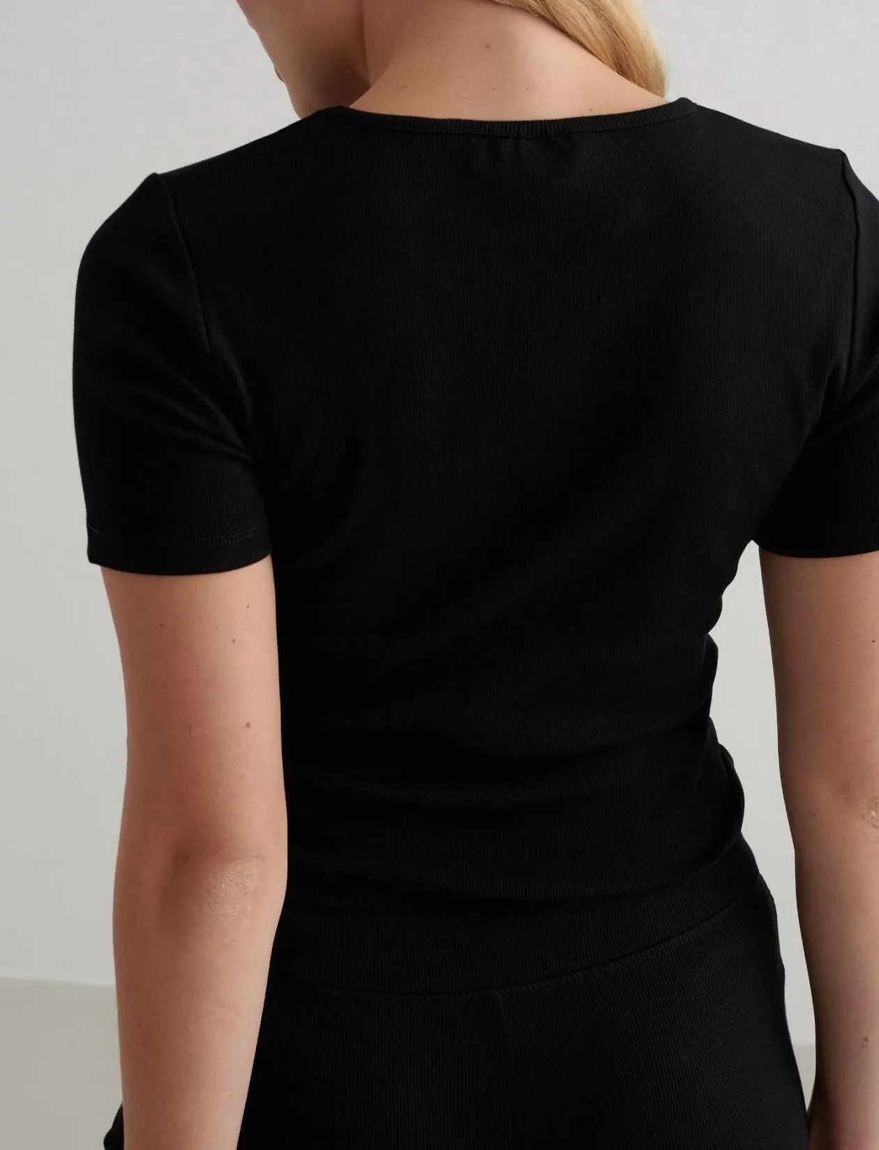 Ease Ribbed Short Sleeve - T-Shirts