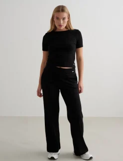 Ease Ribbed Short Sleeve - T-Shirts