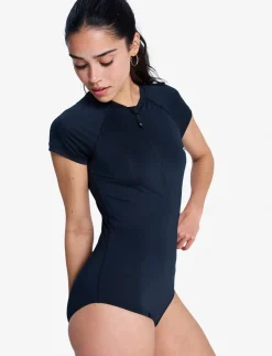 ESSENTIALS ZIPPED CS ONESIE - Våddragter