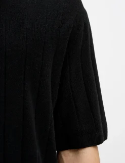 JORVARENNA KNIT SS SPLIT NECK - Kortærmede