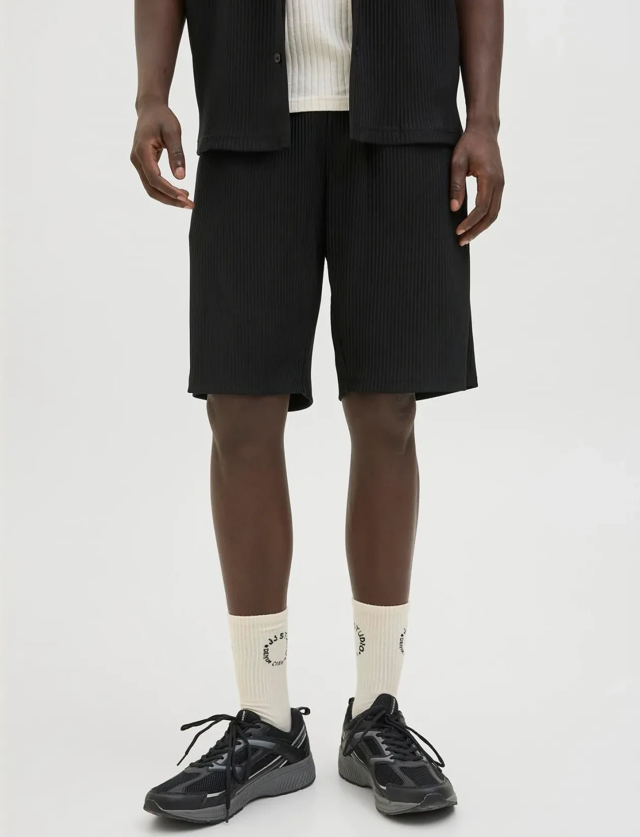 JPSTKARL INTERLUDE PLISSE SHORTS MID - Shorts