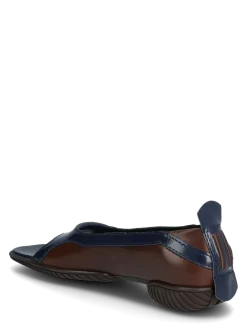 Loma Brown and Navy Thonge Ballerinas - Sandaler