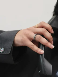 Maggie - Structure Ring Stainless Steel - Ringe