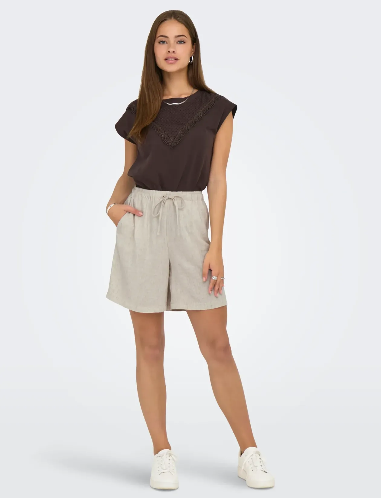 ONLSIESTA MW PULL-UP LIN BL SHORTS NOOS - Casual shorts
