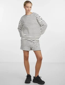 PCCHILLI SUMMER SHORTS STRIPE UB NOOS BC - Sweatshorts