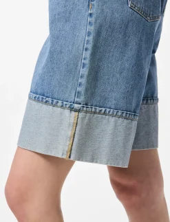 PCMINDY MW LOOSE DENIM JORTS D2D - Denim shorts