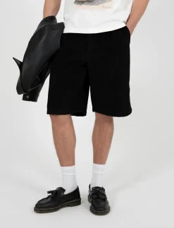 Podium Double Pleated Shorts Black - Casual shorts