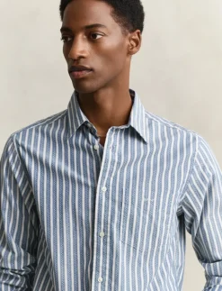 REG DOBBY STRIPE SHIRT - Stribede skjorter