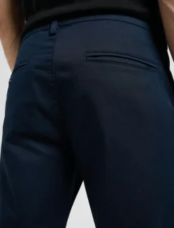 REGULAR CHINO - Chinos