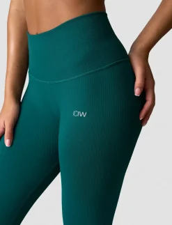 Ribbed Define Seamless Pocket Tights - Seamless tights