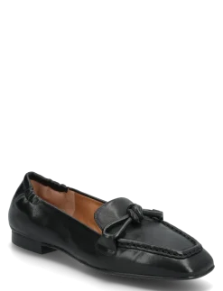 Shoes - Loafers