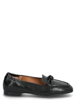 Shoes - Loafers