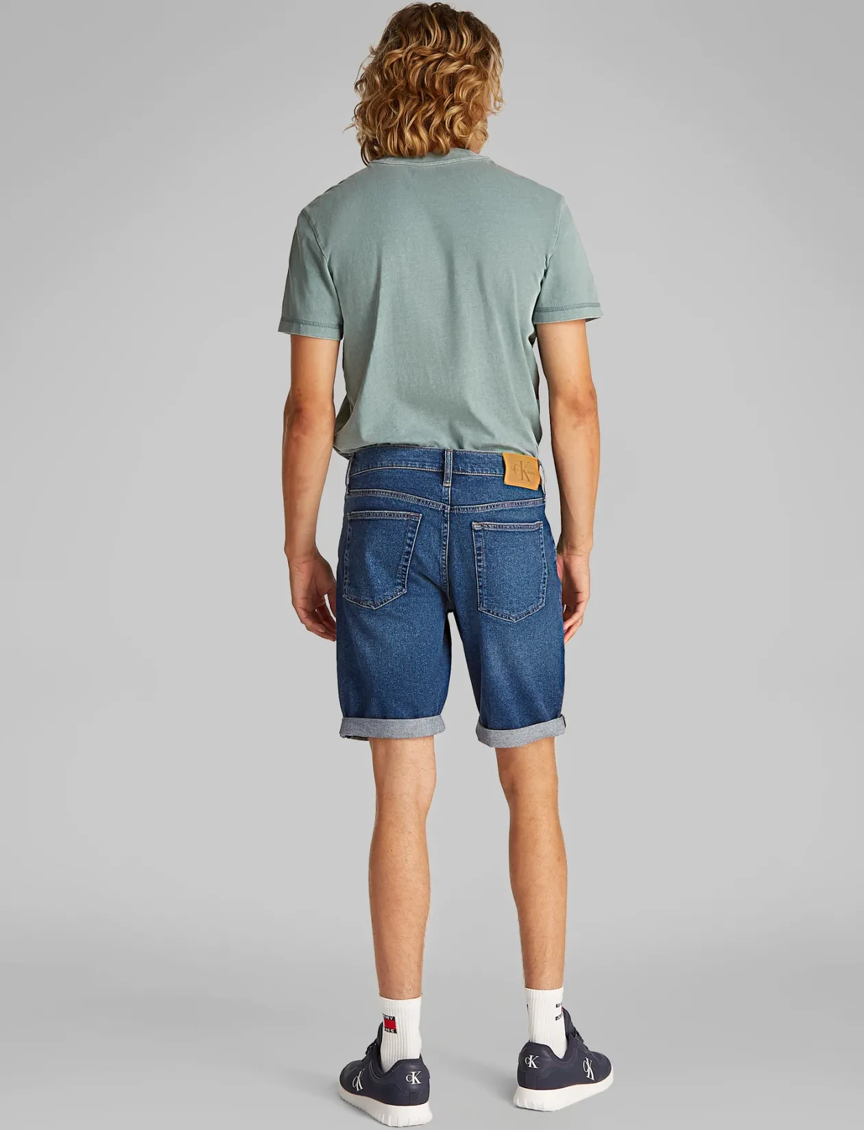 SLIM SHORT - Denim shorts