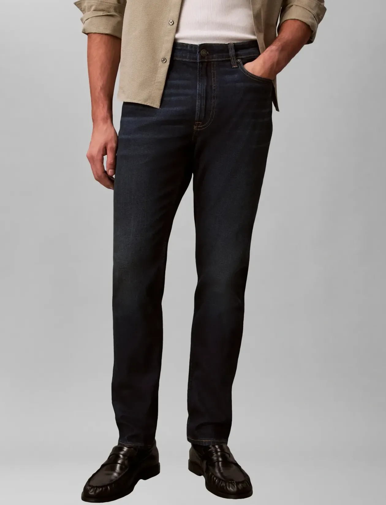SLIM TAPER SULLIVAN JEAN - Tapered jeans