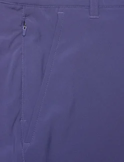 101 Solid Short 9