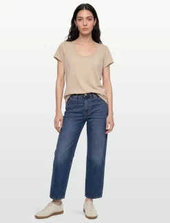 STUDIOS SCOOP NECK TEE - T-shirts