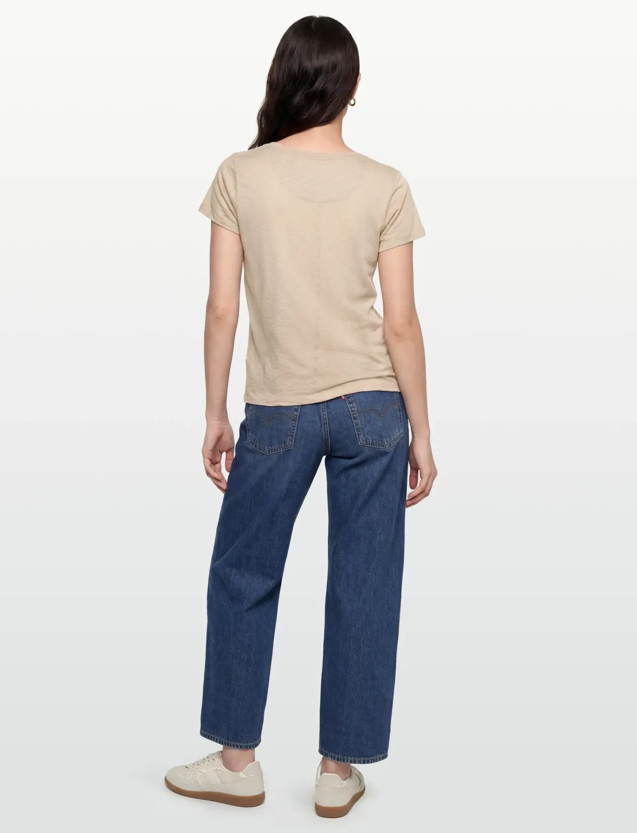STUDIOS SCOOP NECK TEE - T-shirts