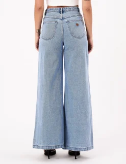 94 SUPER WIDE LORETTA LIGHT BLUE - Brede jeans