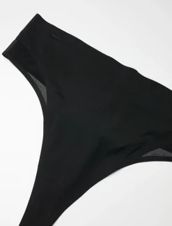THONG HW B.BODY - String