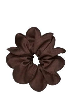 Tila Scrunchie - Scrunchies