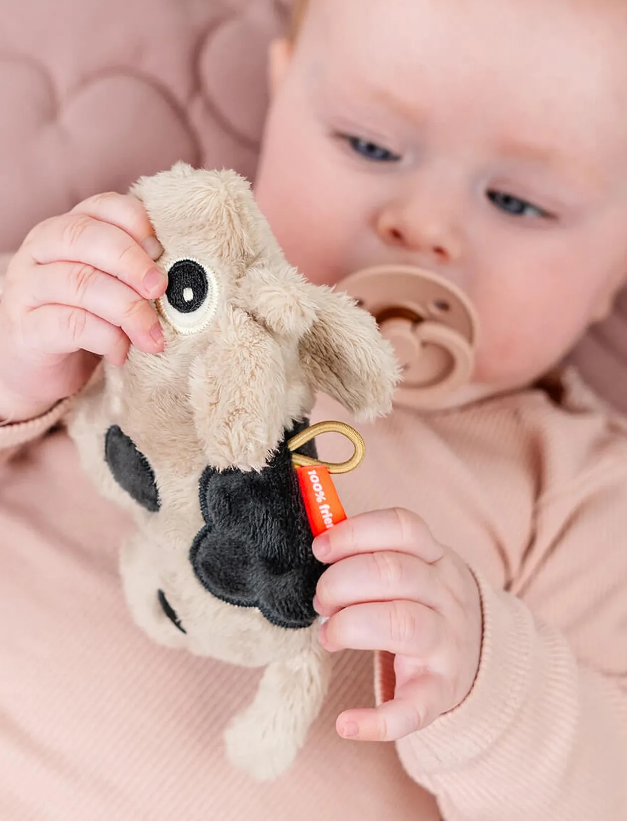 Tiny sensory rattle Dotti Sand - Rangler
