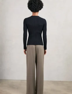 TULA - Cardigans