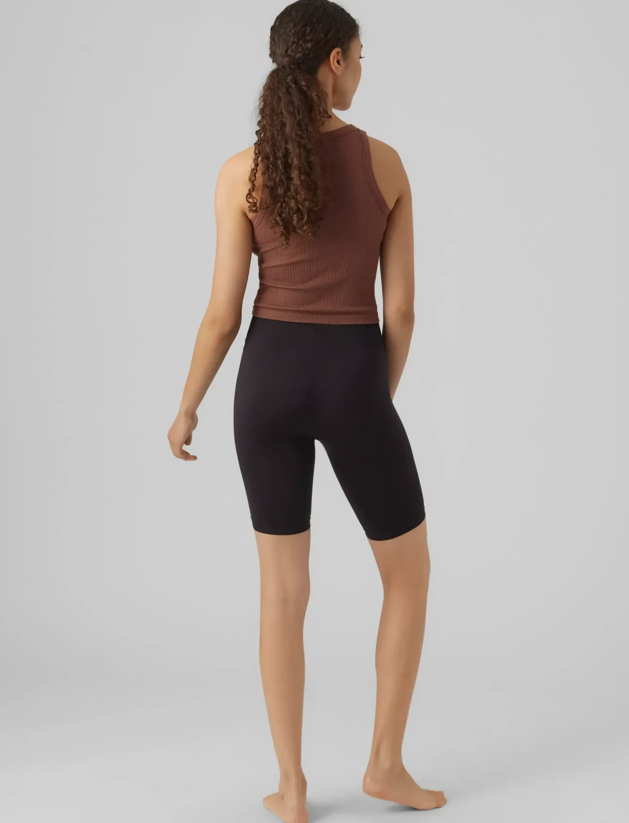 VMJACKIE SHORTS SEAMLESS NOOS - Træningstights