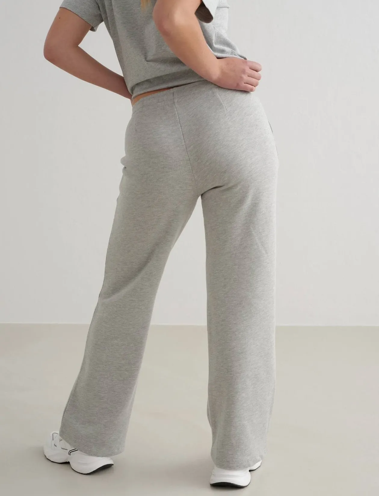 Wide Sweatpants - Sweatpants